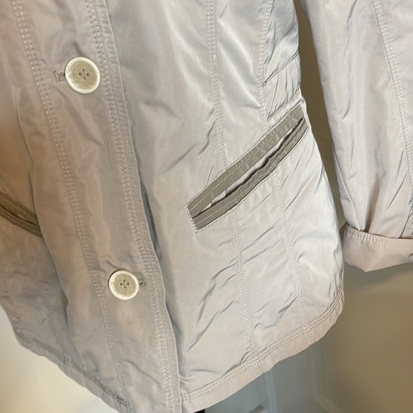 Mabrun waterproof jacket - Picture 5 of 16